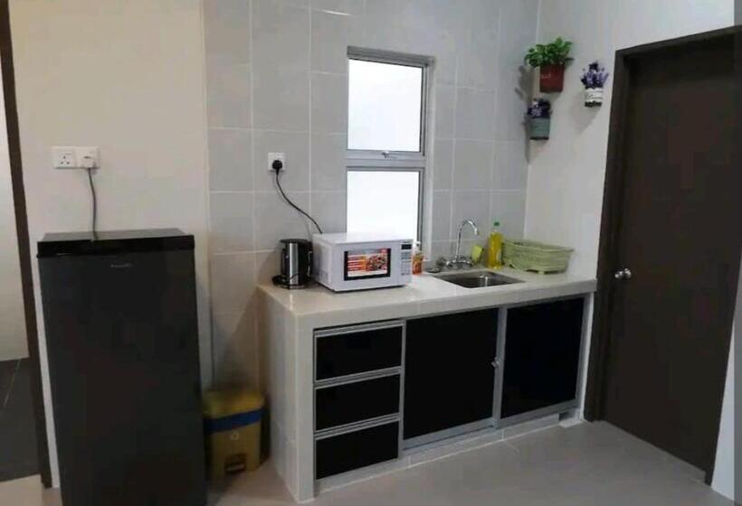 Barrington Square Apartment