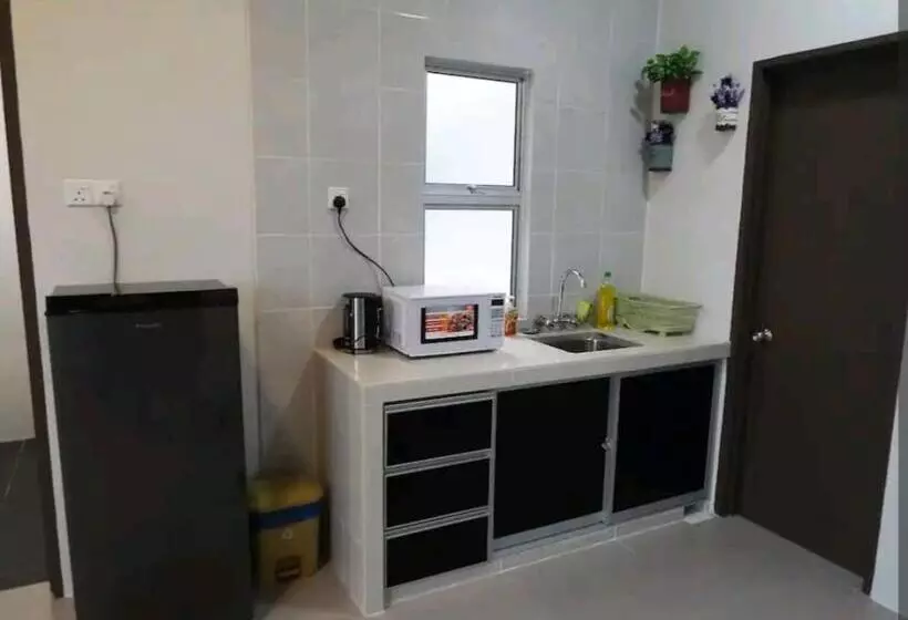 Barrington Square Apartment