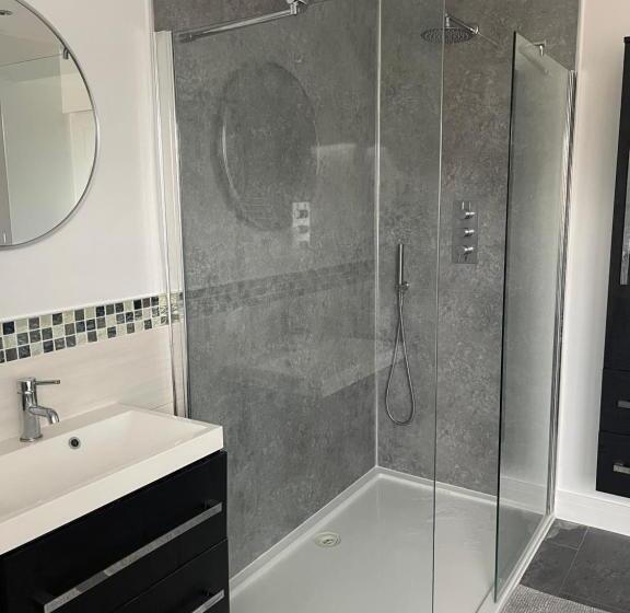 Bed & Breakfast Cityscape Executive House