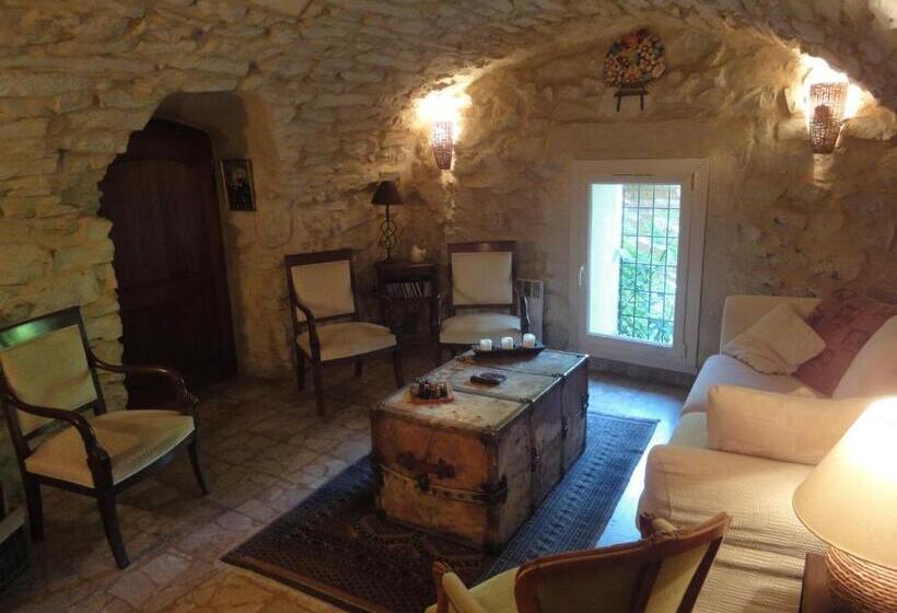 ベッドアンドブレックファースト La Picholine Chambre Provence