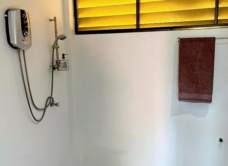 ベッドアンドブレックファースト Navari Homestay