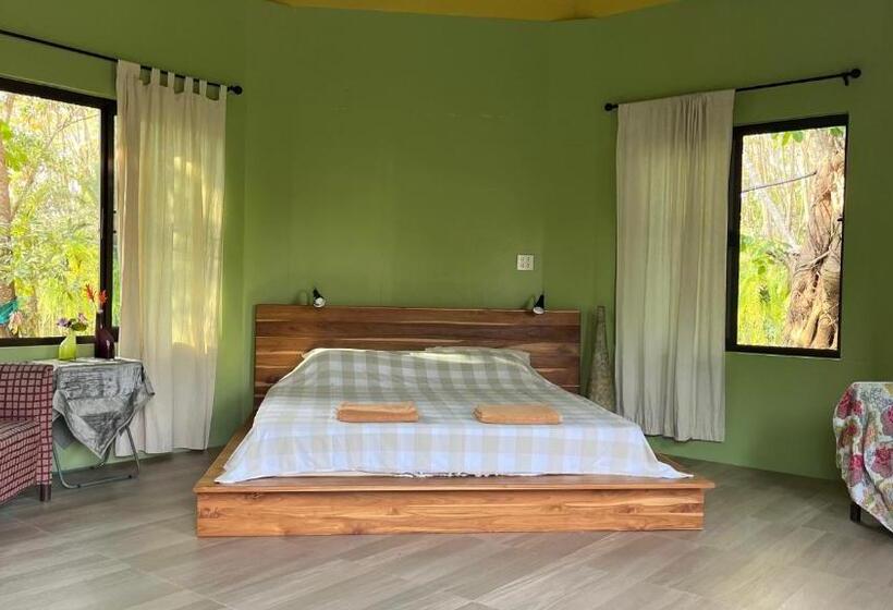 Bed and Breakfast Navari Homestay