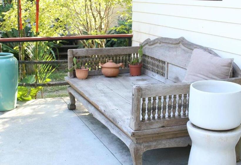 Bed and Breakfast Navari Homestay