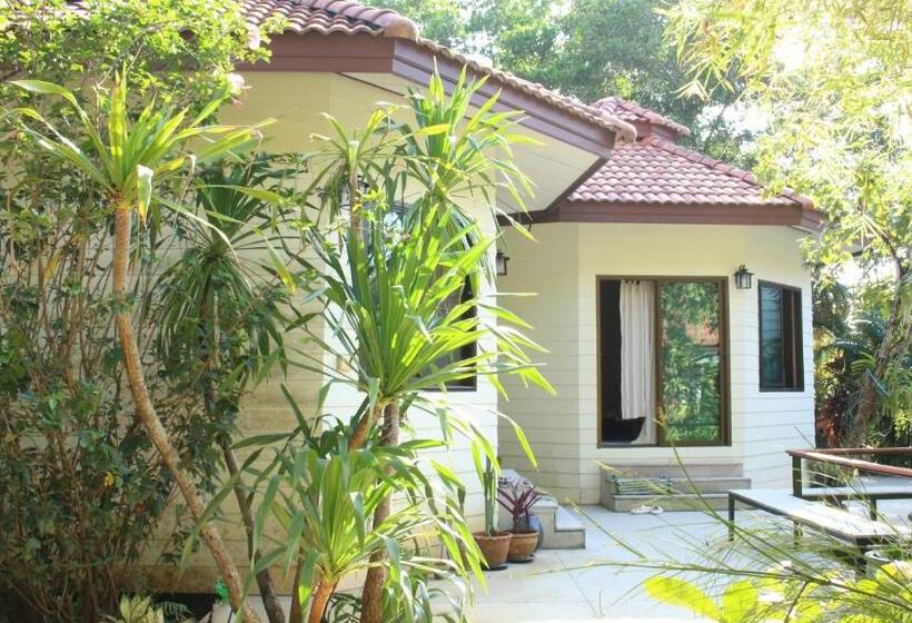 Bed and Breakfast Navari Homestay
