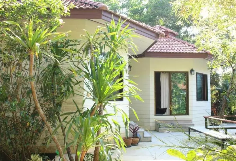 ベッドアンドブレックファースト Navari Homestay