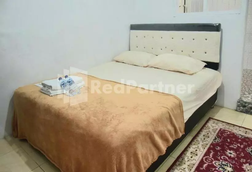 هتل Fanta Home At Pronojiwo Lumajang Redpartner