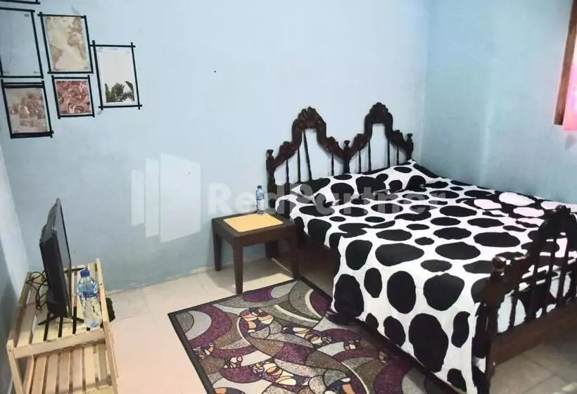 هتل Fanta Home At Pronojiwo Lumajang Redpartner