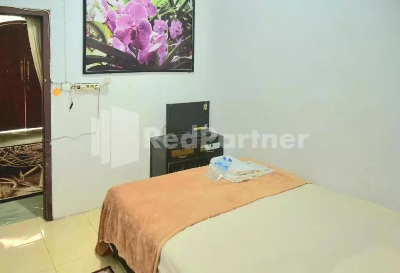 هتل Fanta Home At Pronojiwo Lumajang Redpartner