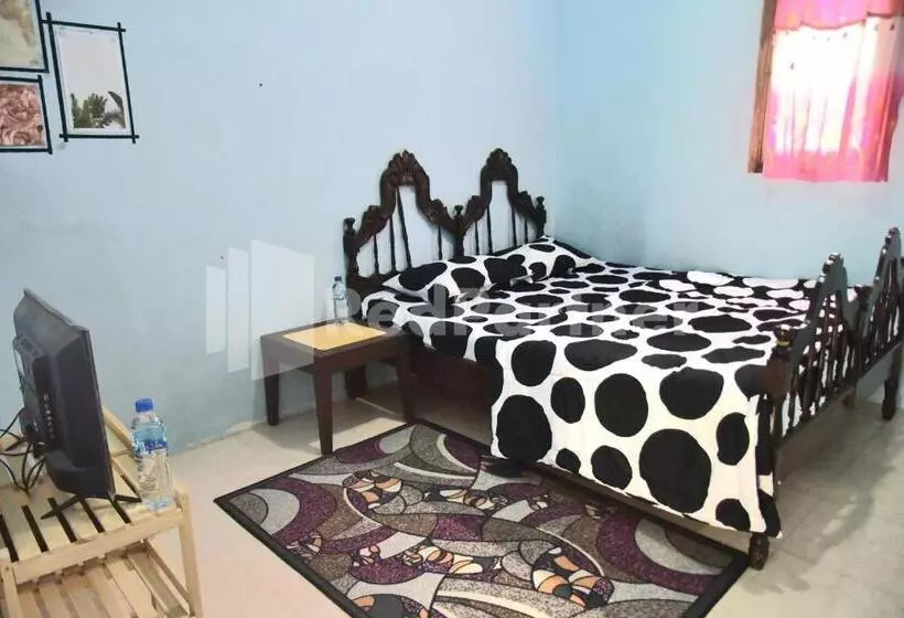 هتل Fanta Home At Pronojiwo Lumajang Redpartner