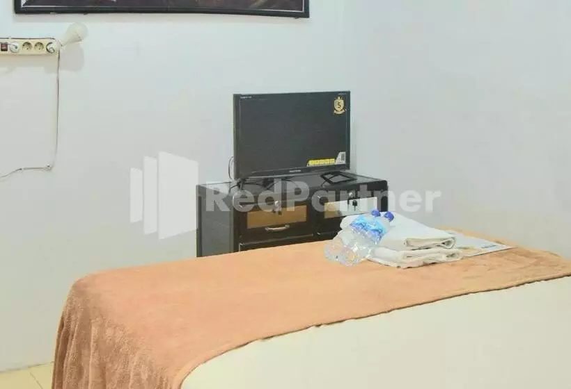 هتل Fanta Home At Pronojiwo Lumajang Redpartner