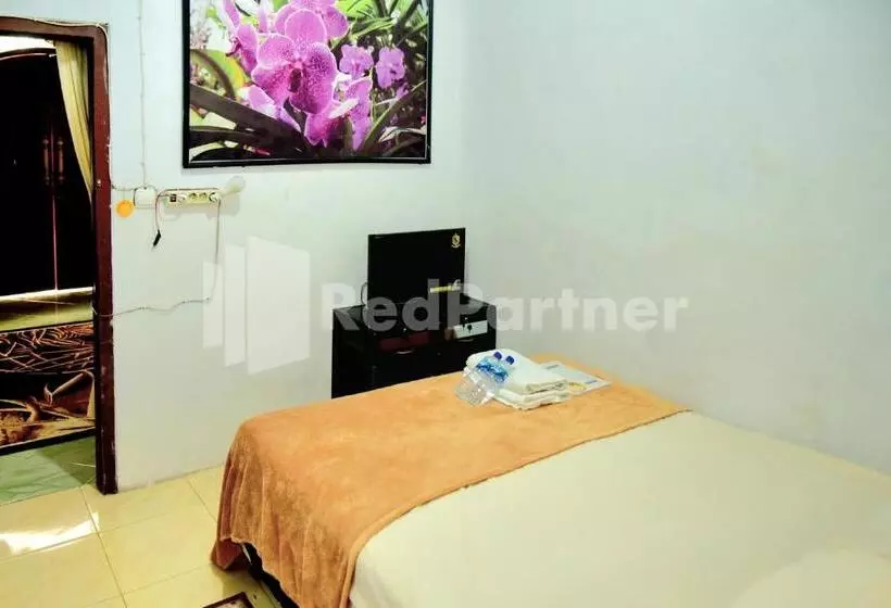 هتل Fanta Home At Pronojiwo Lumajang Redpartner