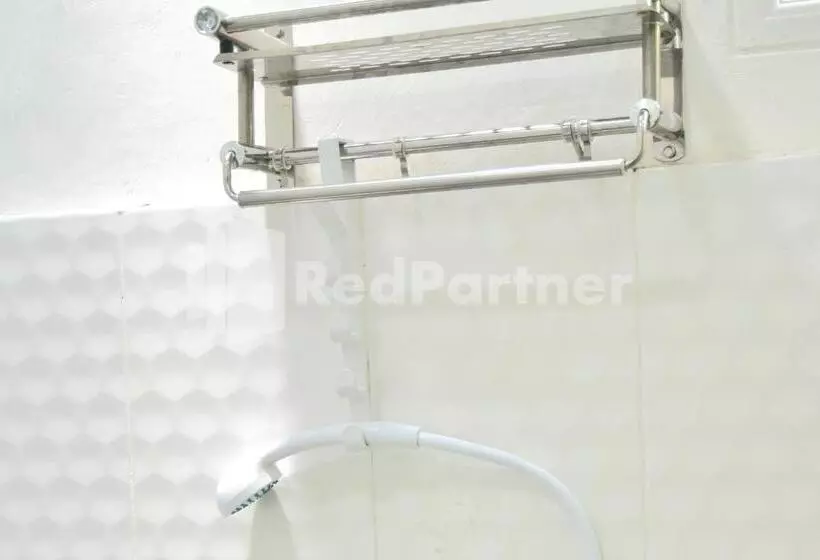 هتل Fanta Home At Pronojiwo Lumajang Redpartner