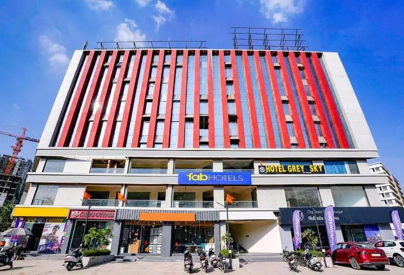 Fabhotel Grey Sky Nr Gandhinagar Sector 11
