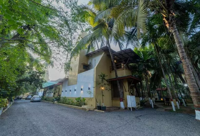 Hotelli Ll Empyrean Stay Ll Coconut Beach Farm Resort Ll