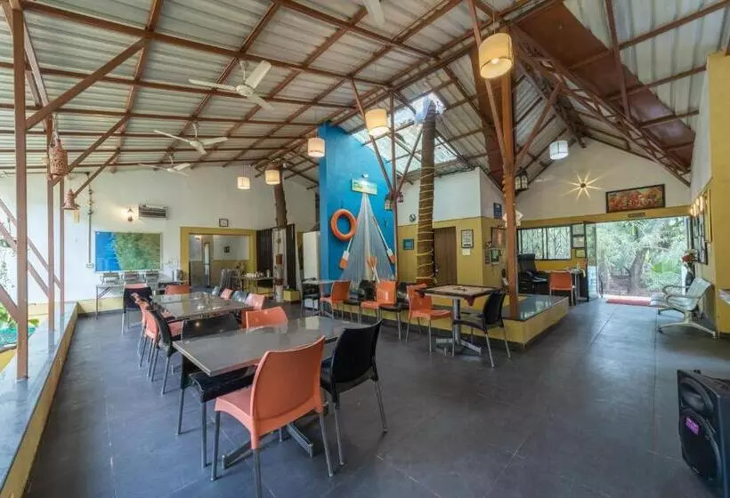 Hotelli Ll Empyrean Stay Ll Coconut Beach Farm Resort Ll