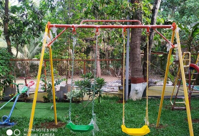 ホテル Ll Empyrean Stay Ll Coconut Beach Farm Resort Ll