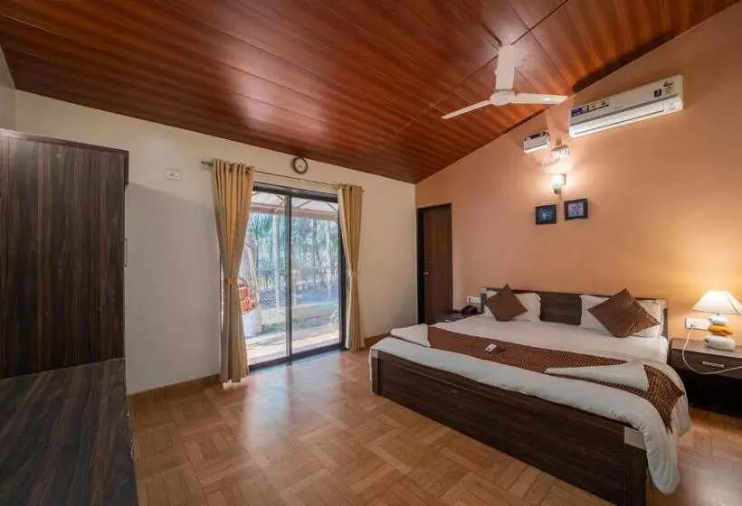 Hotelli Ll Empyrean Stay Ll Coconut Beach Farm Resort Ll