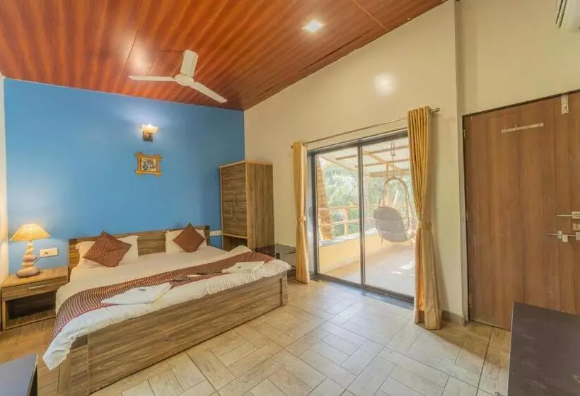Hotelli Ll Empyrean Stay Ll Coconut Beach Farm Resort Ll