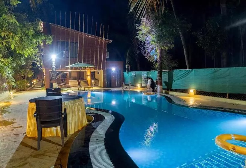 Hotelli Ll Empyrean Stay Ll Coconut Beach Farm Resort Ll