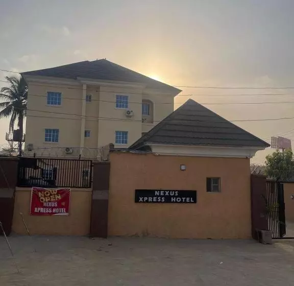 هتل Nexus Xpress