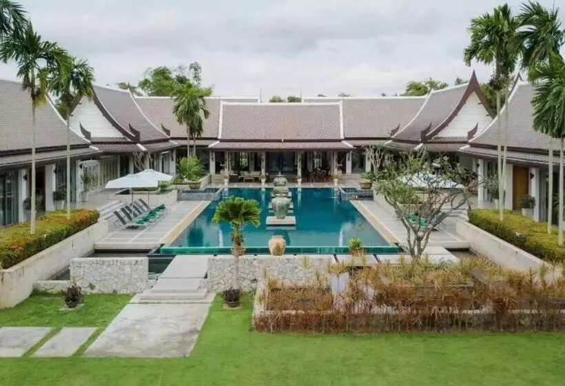 ホテル Oasis Villa Pattaya