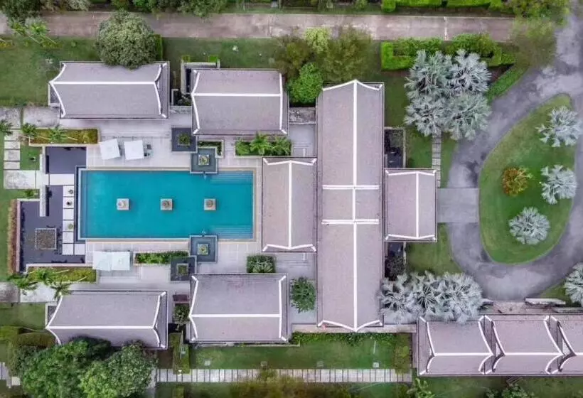 ホテル Oasis Villa Pattaya
