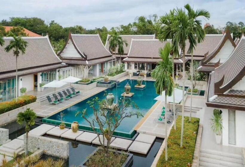 Отель Oasis Villa Pattaya