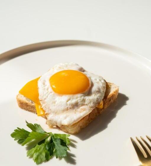 בית מלון כפרי River Leaf Inn Taki !! Luxurious Rooms With River Facing Private Balconies !!