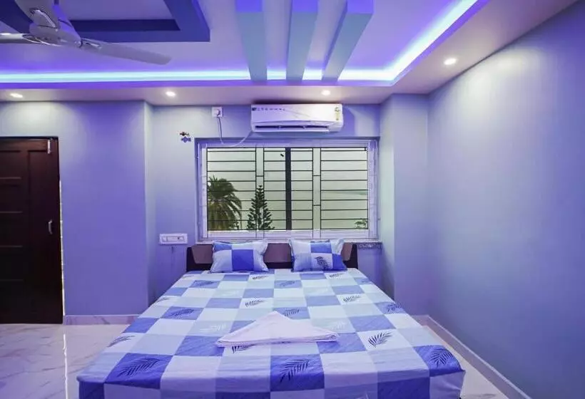 Hotelli River Leaf Inn Taki !! Luxurious Rooms With River Facing Private Balconies !!