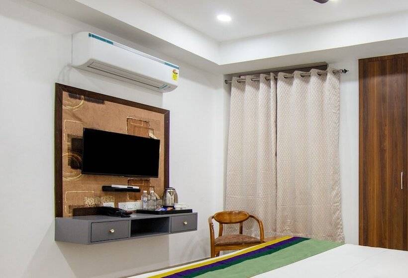 Hotel Treebo Fortune Home Expressway