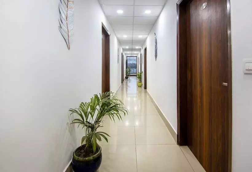 Hotelli Treebo Fortune Home Expressway