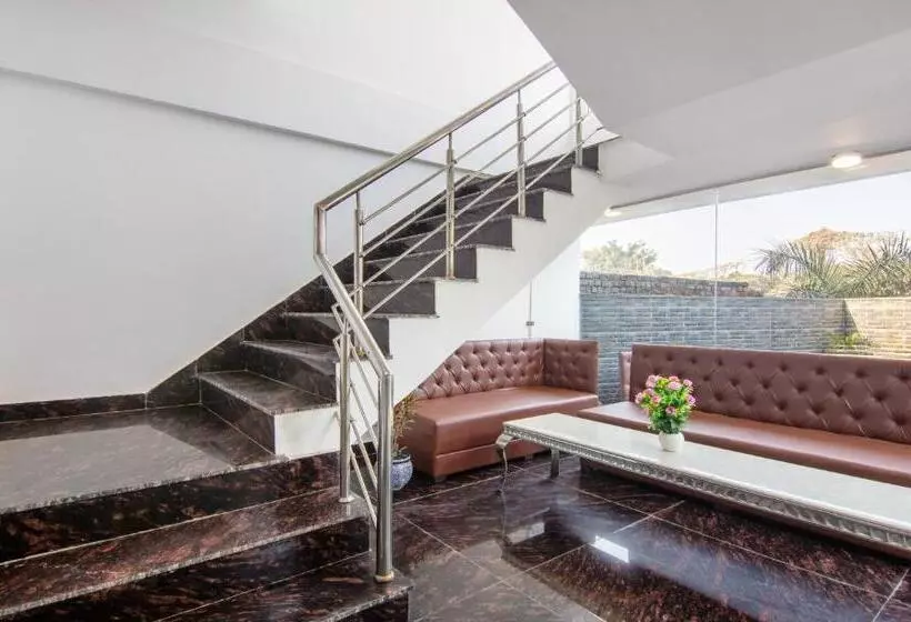 Hotelli Treebo Fortune Home Expressway