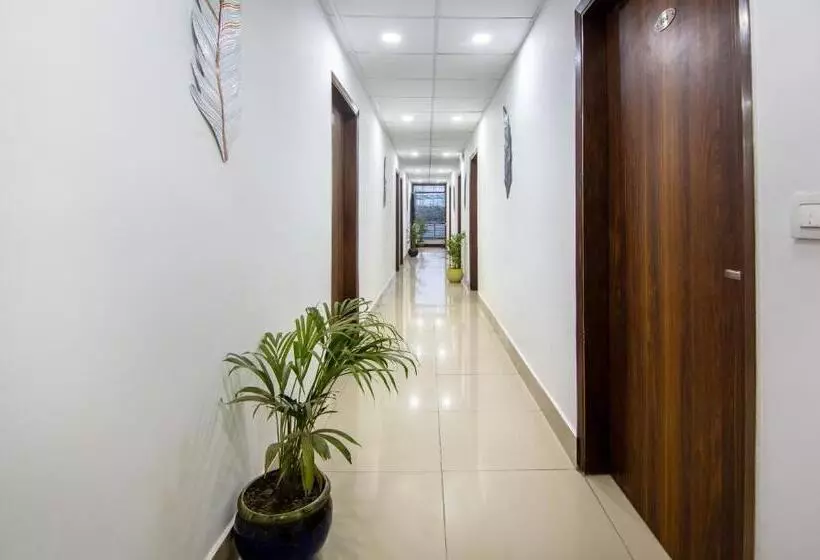 Hotelli Treebo Fortune Home Expressway