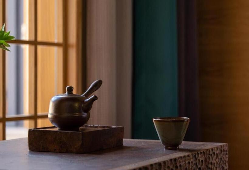 Lijiang Man She Snow Mountain View Designer B&b