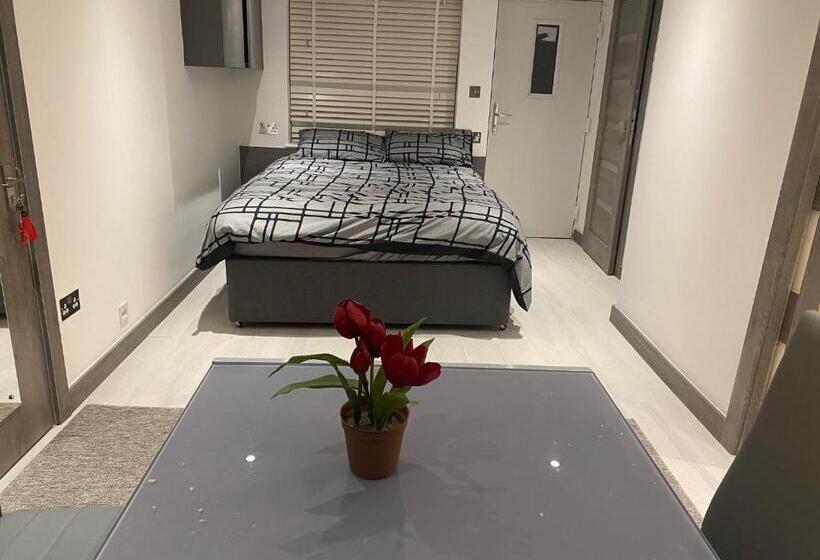 Pensjonat Modern Studio In Natural Surroundings