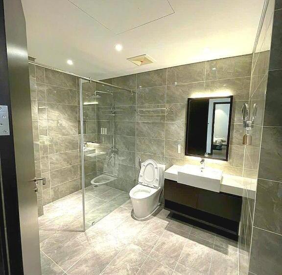 Superior Suite Home, View City