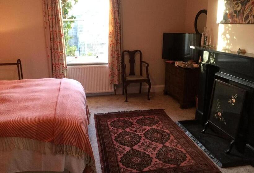 مبيت وإفطار Grosmont House