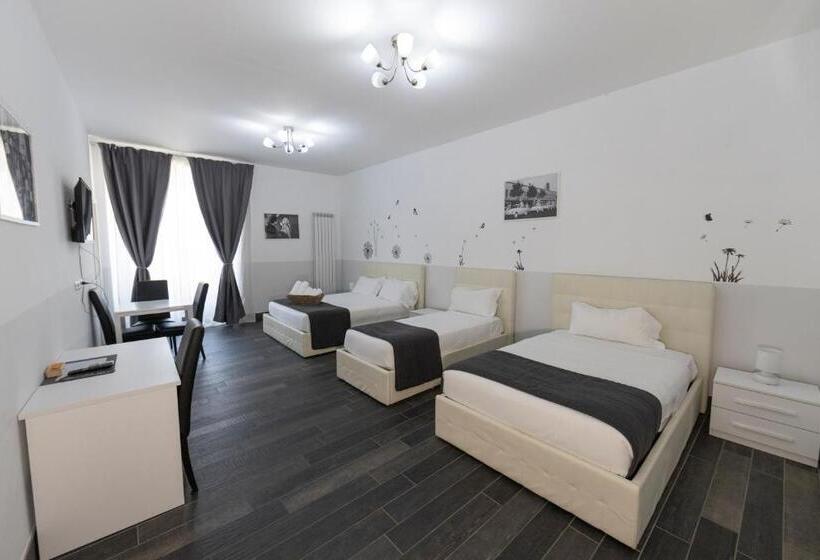 مسافرخانه Arch Rome Suites