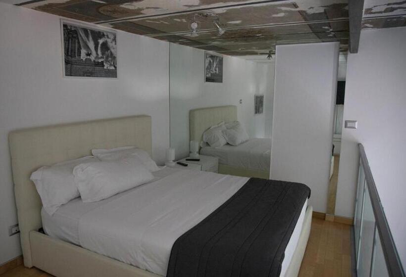 مسافرخانه Arch Rome Suites