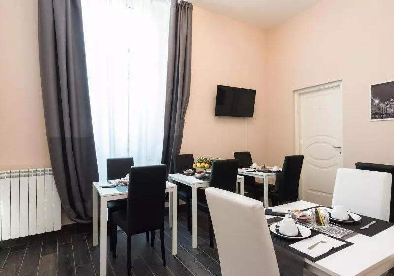 مسافرخانه Arch Rome Suites