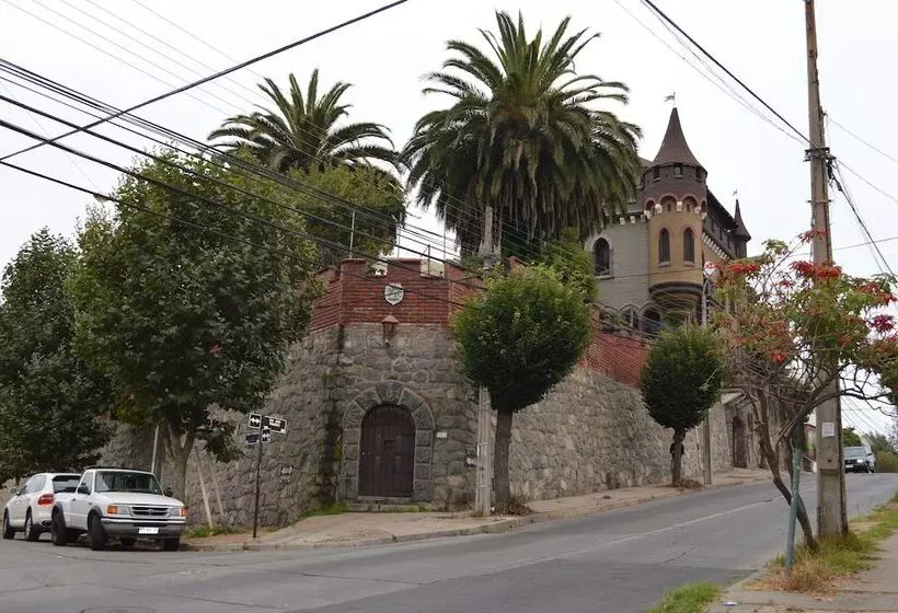 هتل Castillo Medieval