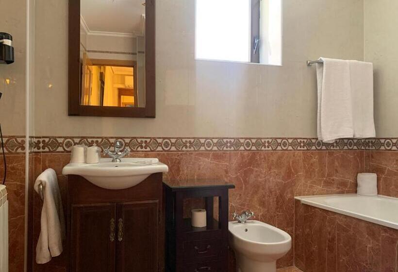 فندق Dc Mesones 21