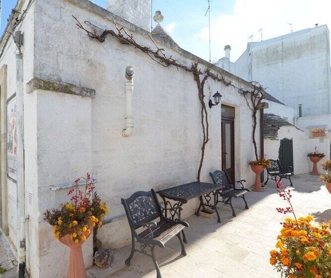 هتل Giardino Dei Trulli