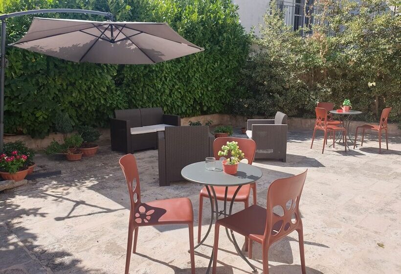 هتل Giardino Dei Trulli