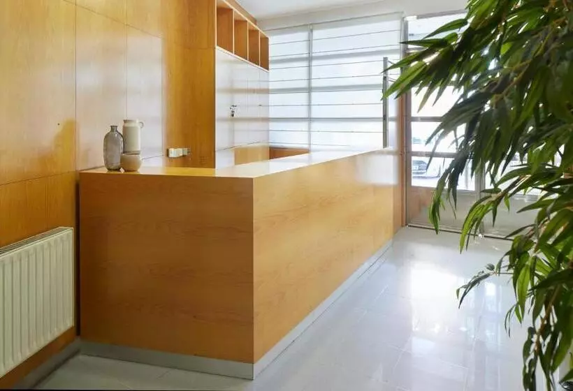 Hotelli Iraipe Achuri Auto Check In