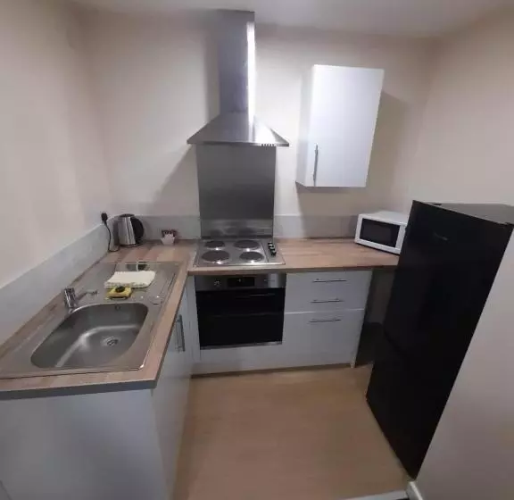 Lymedale Suites Studios & Aparthotel In Newcastle Under Lyme & Stoke