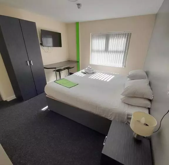 Lymedale Suites Studios & Aparthotel In Newcastle Under Lyme & Stoke