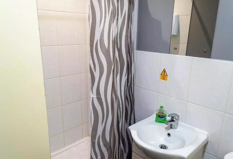 Lymedale Suites Studios & Aparthotel In Newcastle Under Lyme & Stoke