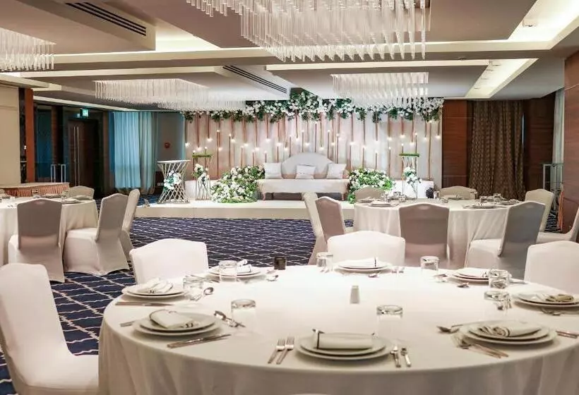 ホテル Millennium Plaza Doha