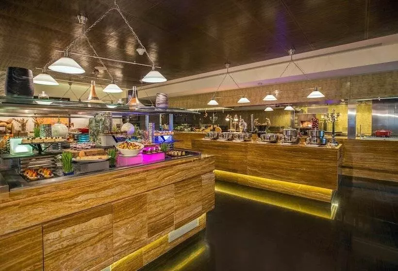 ホテル Millennium Plaza Doha